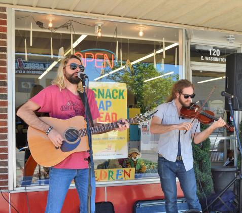 Examiner photos by Connie Clements Article Image Alt Text