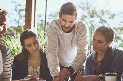 Article Image Alt Text