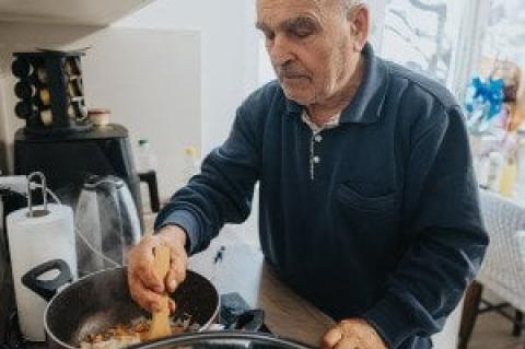 Article Image Alt Text